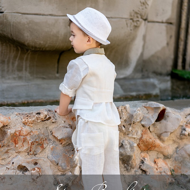 Αγορίστικο Βαπτιστικό Ρούχο Stova Bambini – Διπλό Γιλέκο Λευκό & Λαδί Bohemian Chic Αγορίστικο Βαπτιστικό Ρούχο Stova Bambini – Διπλό Γιλέκο Λευκό & Λαδί Bohemian Chic