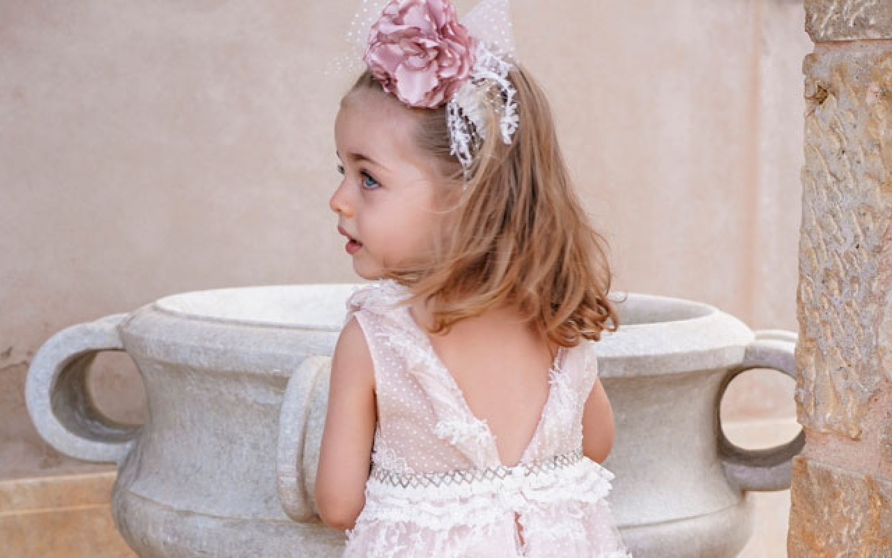 Η νέα bohemian συλλογή βαπτιστικών φορεμάτων της Stova Bambini